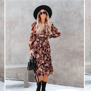 VICI Saffron floral midi dress